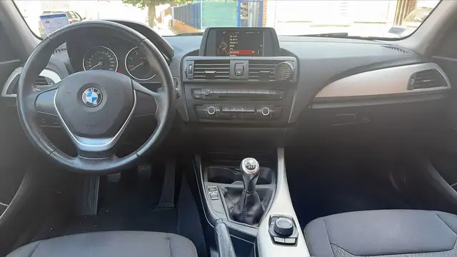 BMW 1 Series view 11