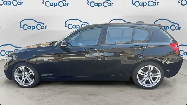 BMW 1 Series view 2