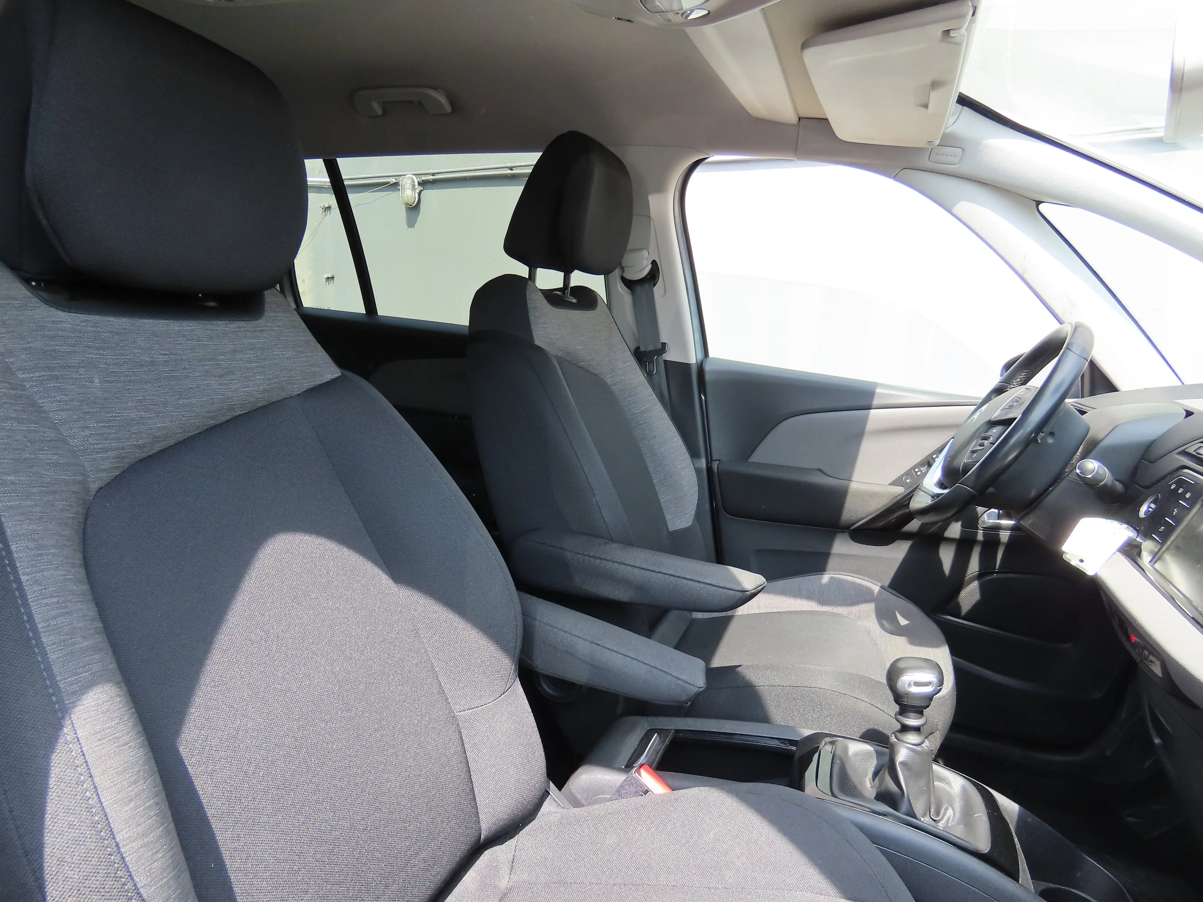 Citroen Grand C4 SpaceTourer 1.5 BlueHDi Shine S — photo 4