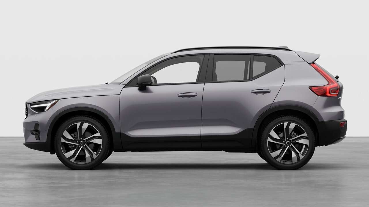 2026 Volvo XC40 Plus (Dark Theme) thumb 8