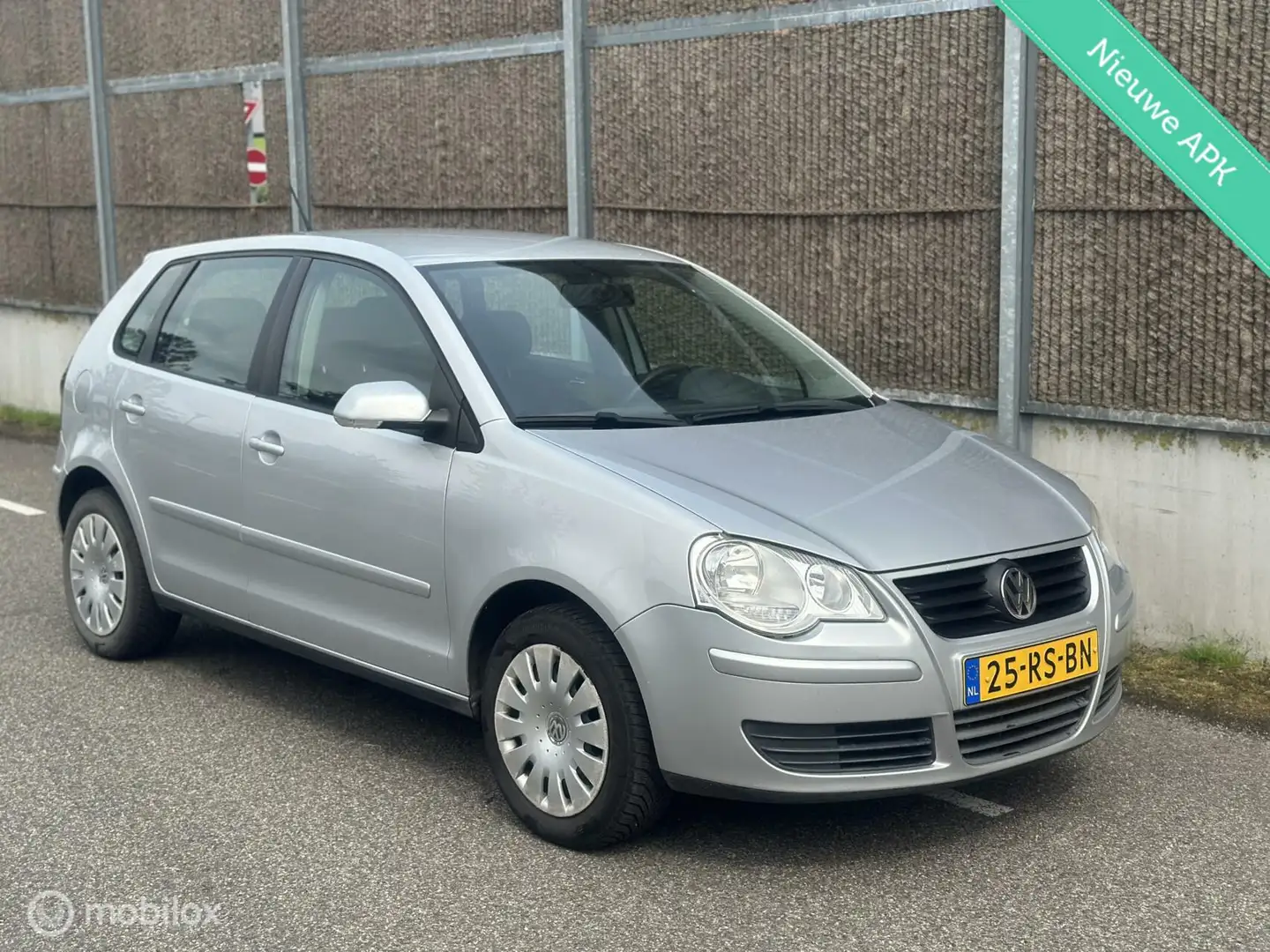 Volkswagen Polo 1.4-16V Turijn NAP/APK/AIRCO Gris - 1