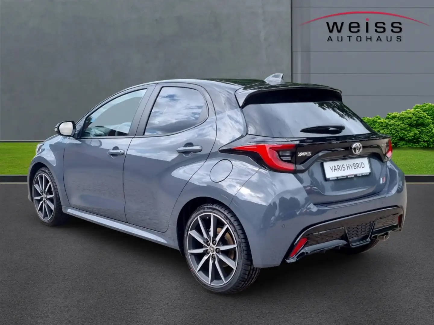 Toyota Yaris Hybrid GR Sport 1.5 HUD Navi JBL LED SHZ LHZ Grau - 2
