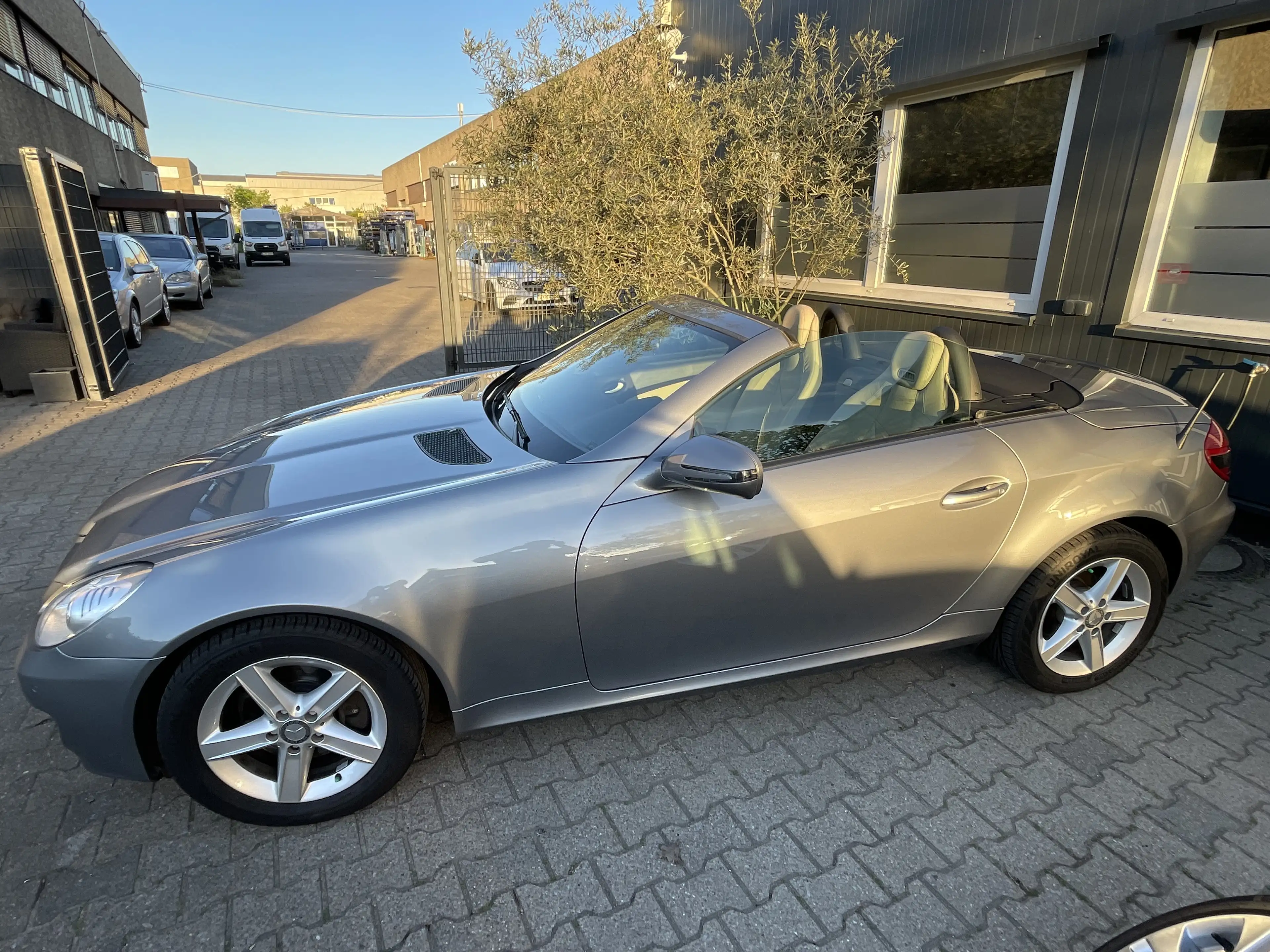 Mercedes-Benz SLK 280 V6 7G-Tronic Leder Grau Xenon Navi Leder 1.Hand — photo 14