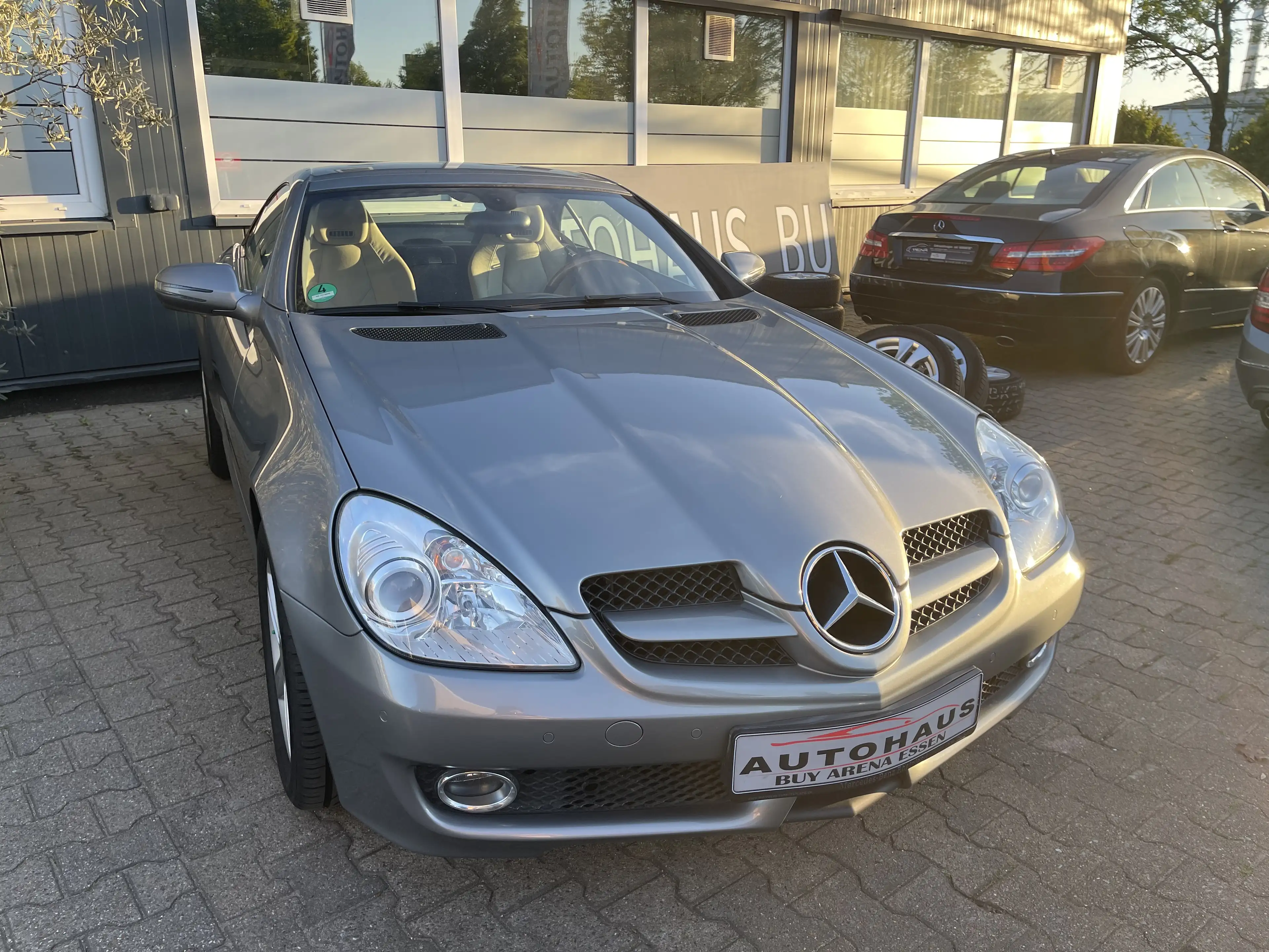 Mercedes-Benz SLK 280 V6 7G-Tronic Leder Grau Xenon Navi Leder 1.Hand — photo 6