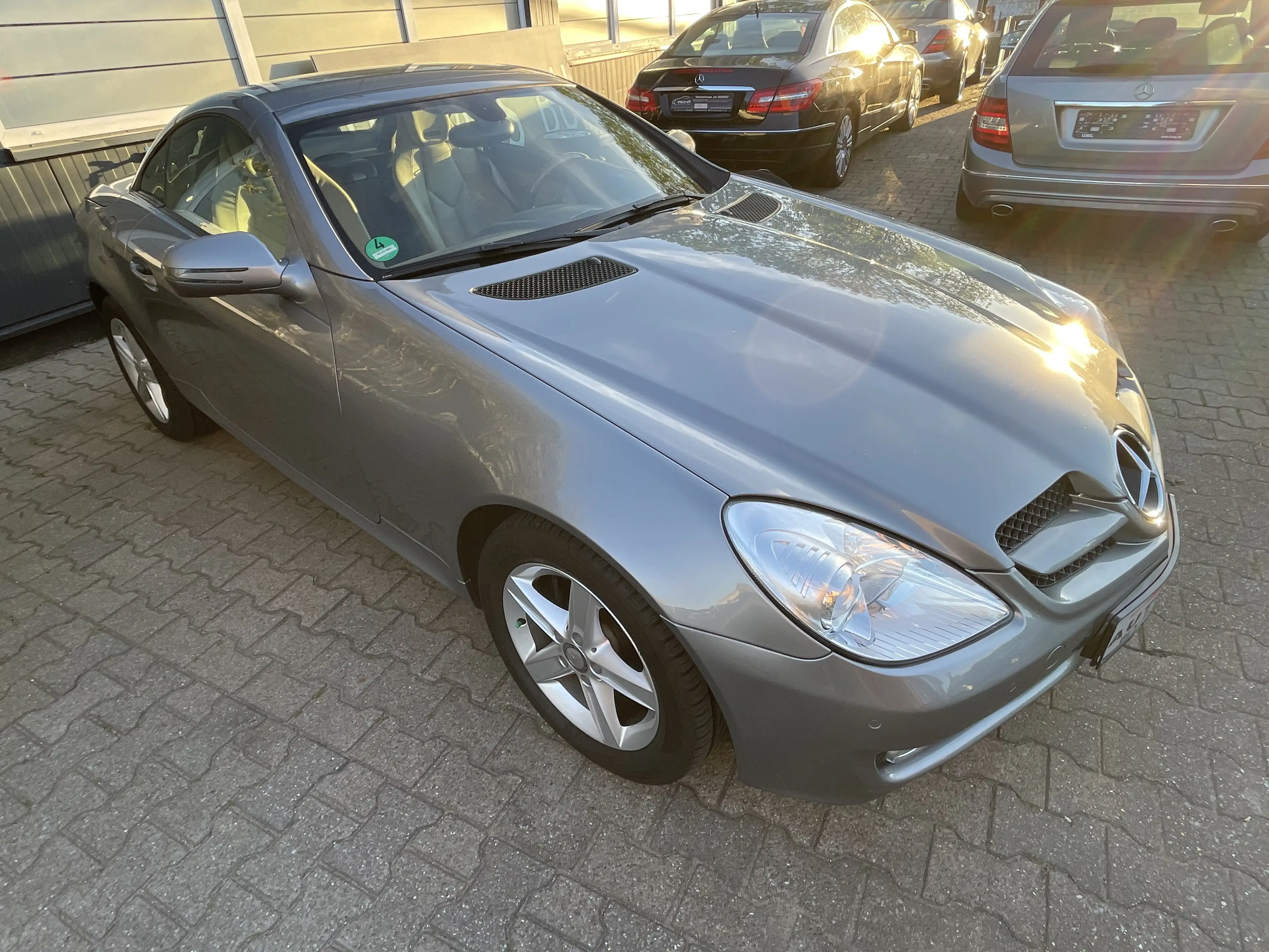 Mercedes-Benz SLK 280 V6 7G-Tronic Leder Grau Xenon Navi Leder 1.Hand — photo 12