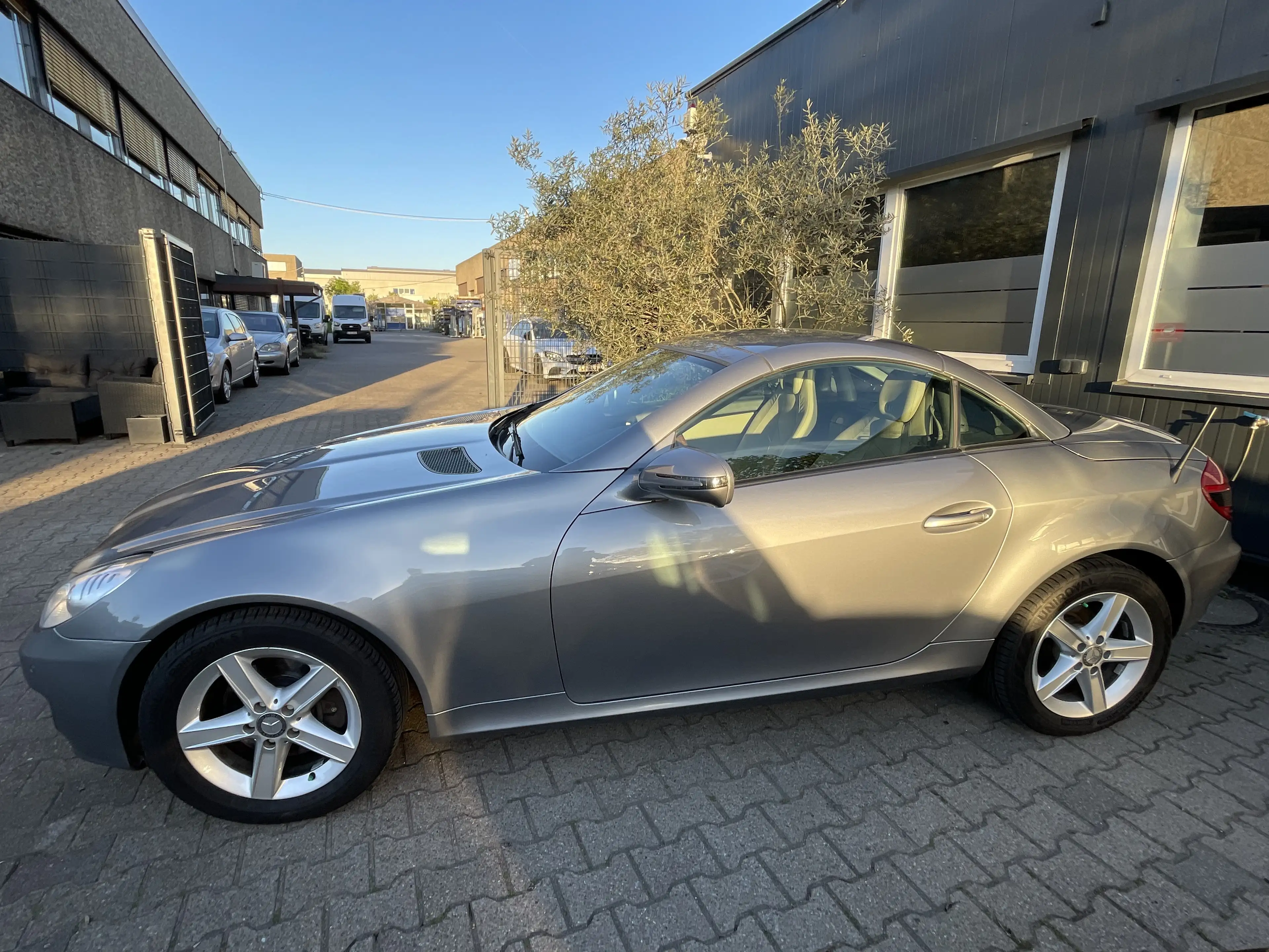 Mercedes-Benz SLK 280 V6 7G-Tronic Leder Grau Xenon Navi Leder 1.Hand — photo 9