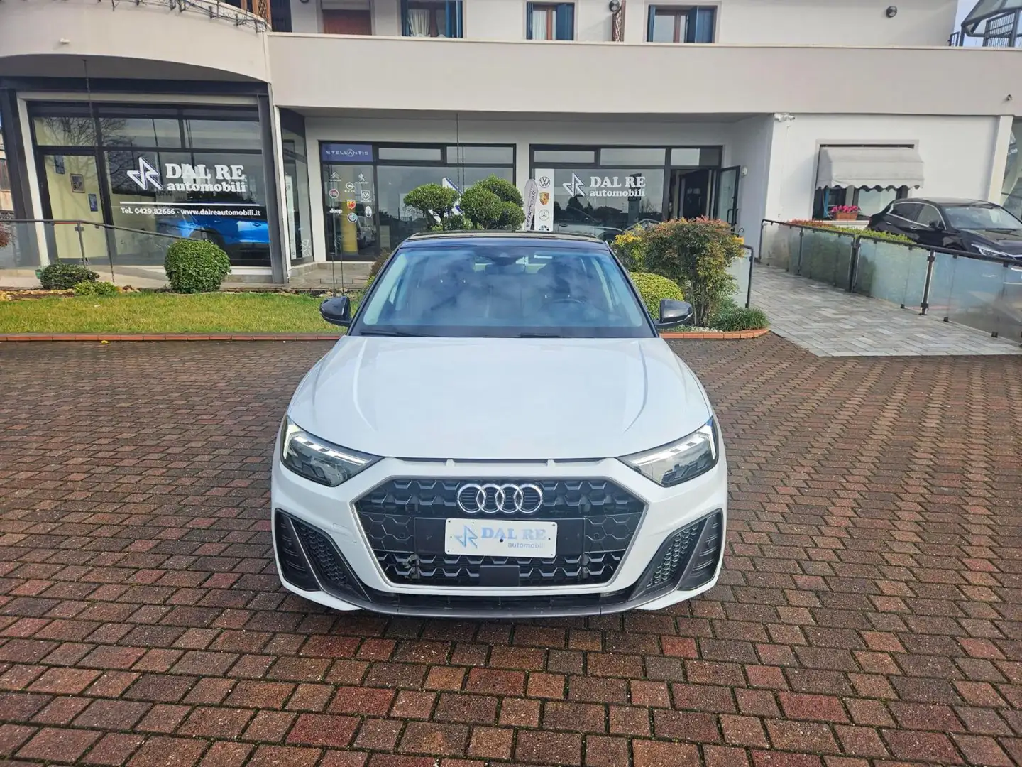 Audi A1 SPB 30 TFSI S tronic S.LINE ESTERNO Blanc - 1