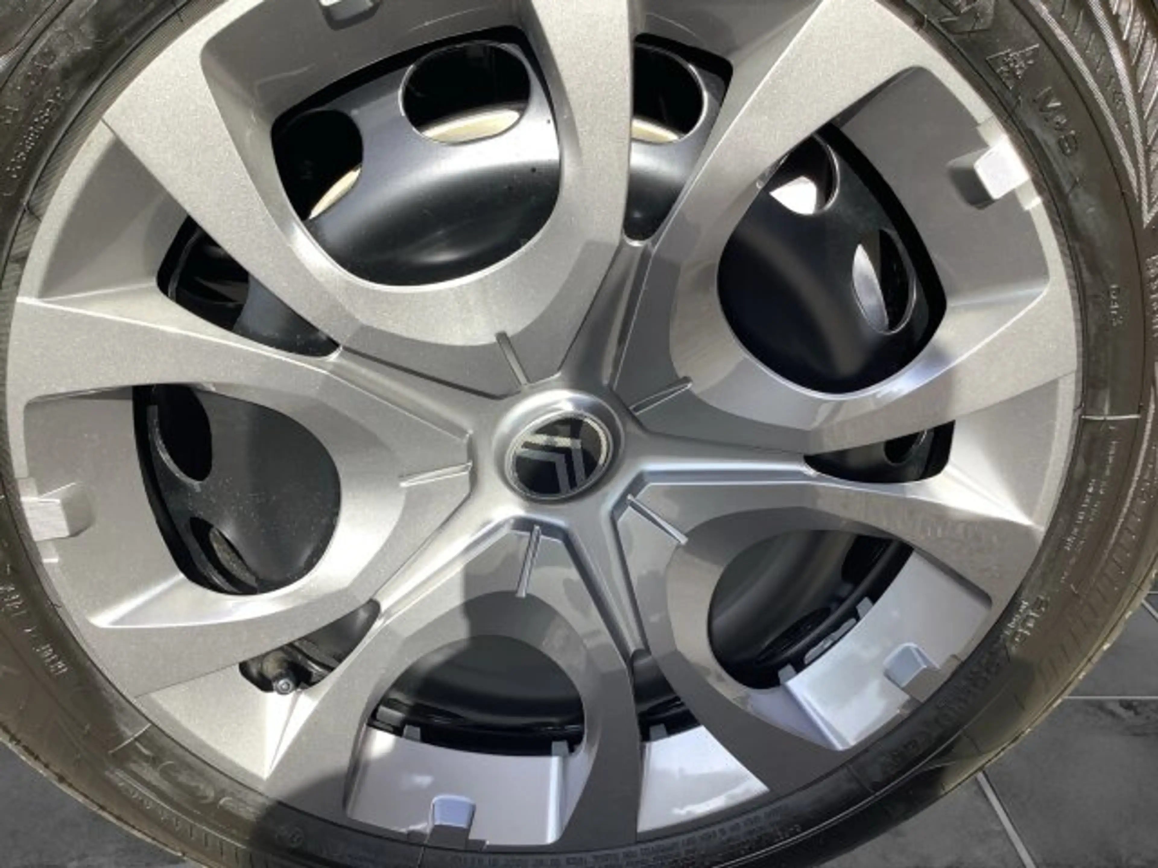 Citroen E-C3 ë-C3 Plus 113 Urban-Range +11-kW-OBC+Allwetter+ — photo 6