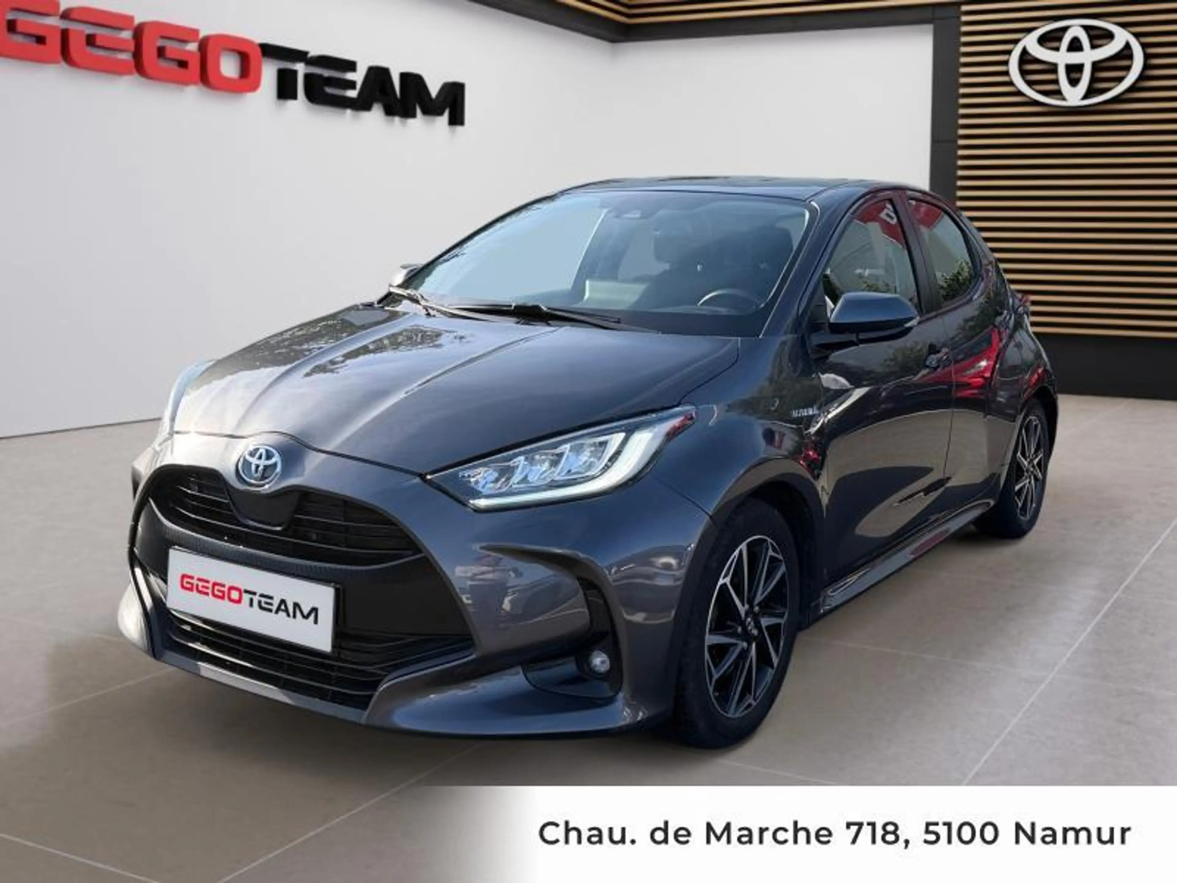 Toyota Yaris Iconic