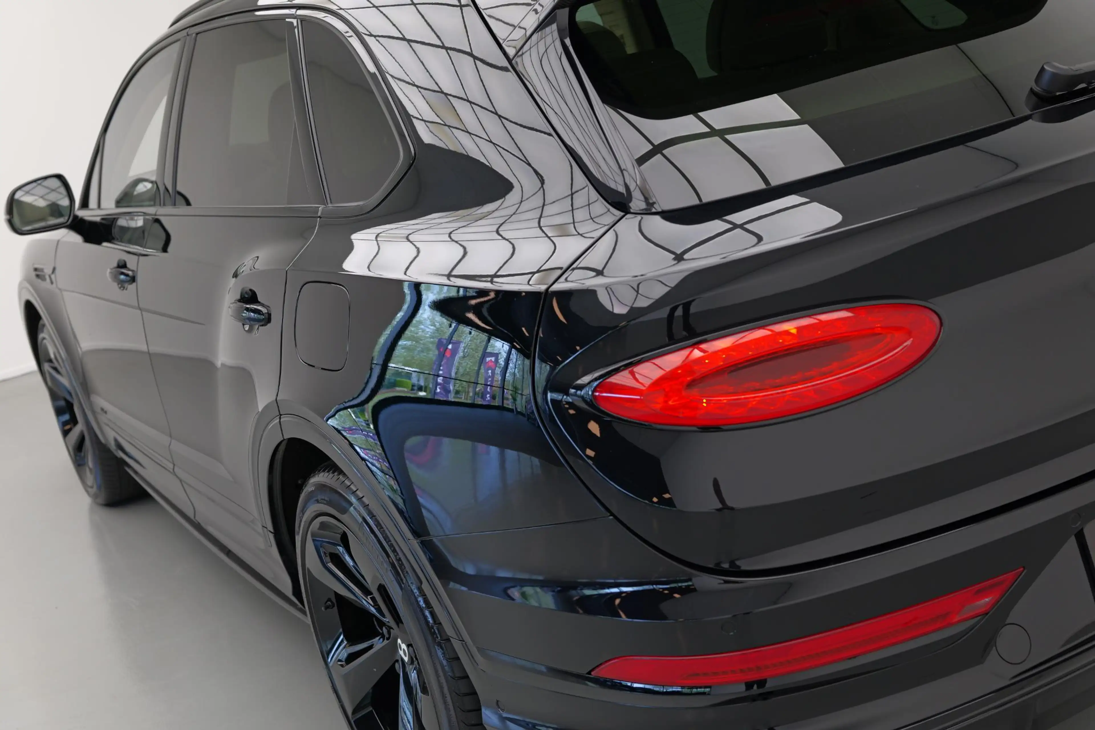 Bentley Bentayga 3.0 V6 Hybrid |Naim|Panorama|Carbon|BTW| — photo 50