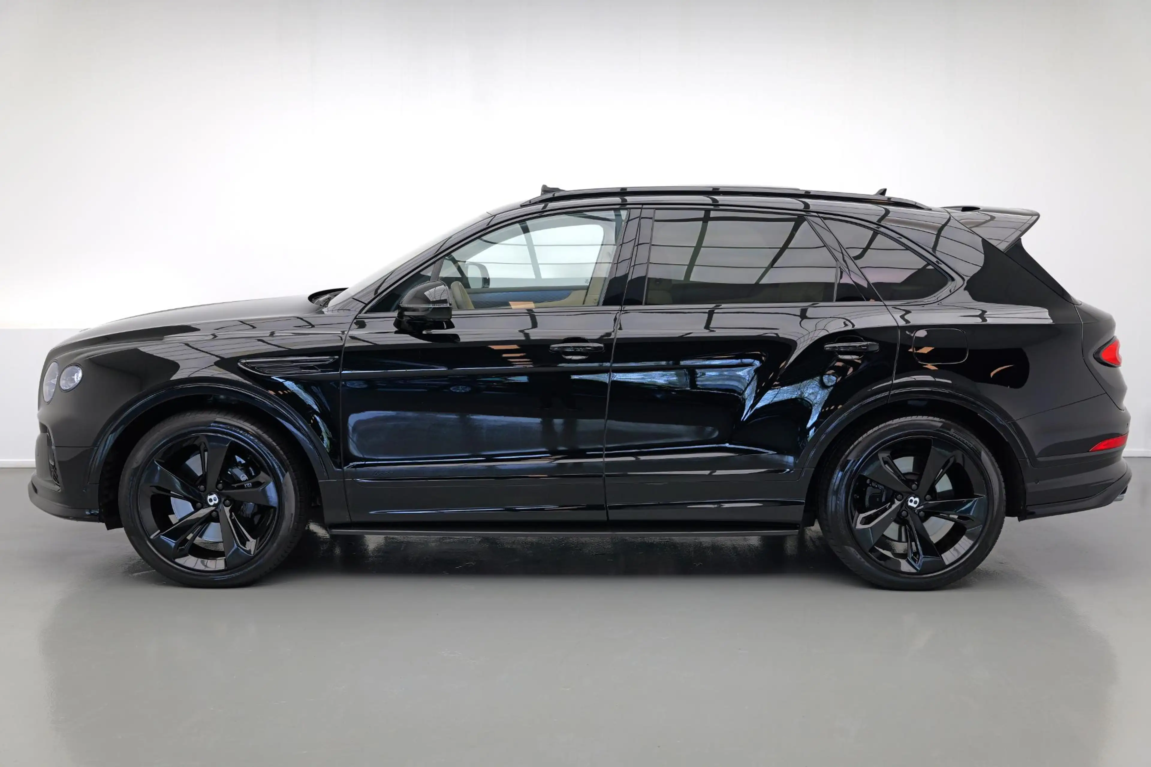 Bentley Bentayga 3.0 V6 Hybrid |Naim|Panorama|Carbon|BTW| — photo 5
