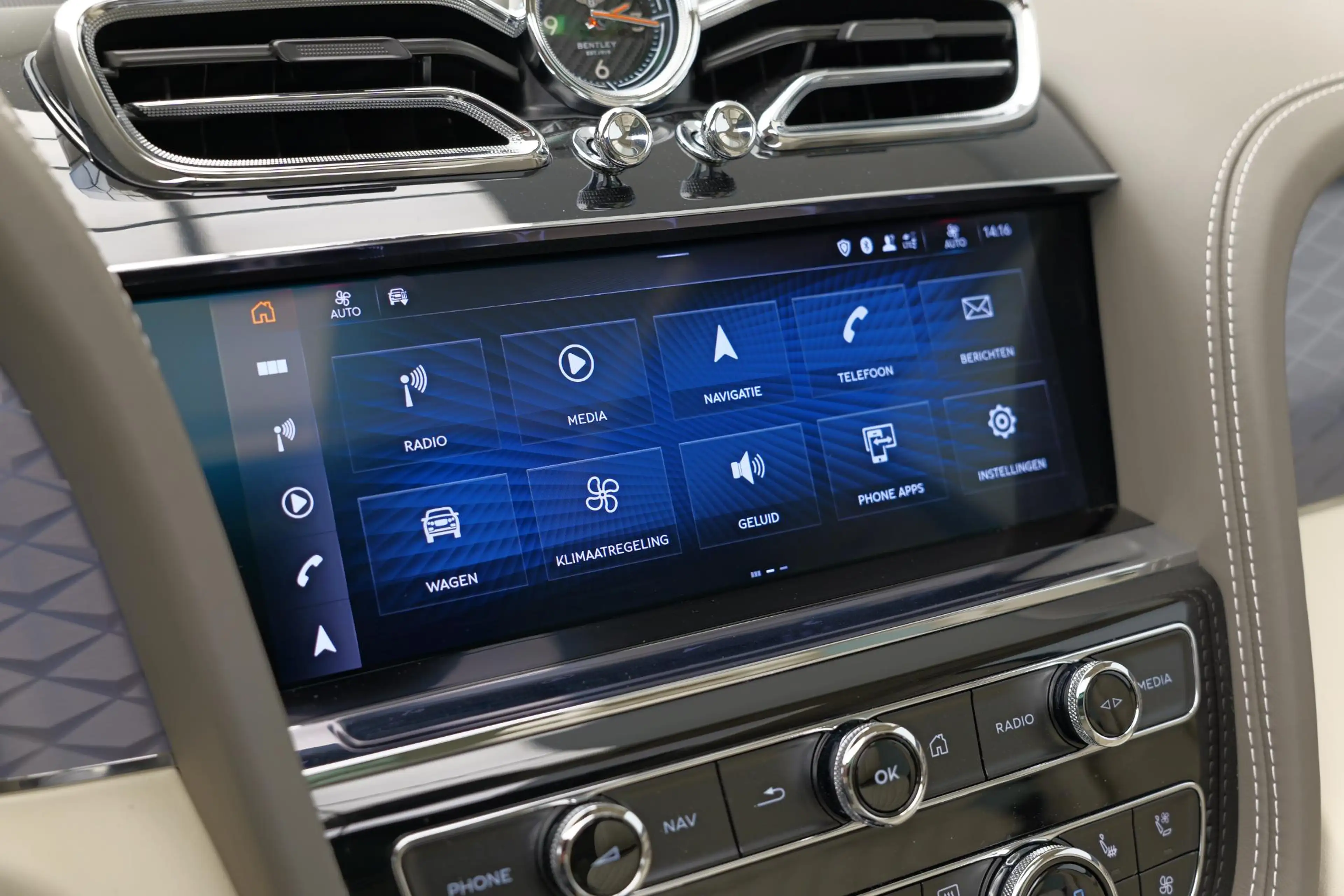 Bentley Bentayga 3.0 V6 Hybrid |Naim|Panorama|Carbon|BTW| — photo 19