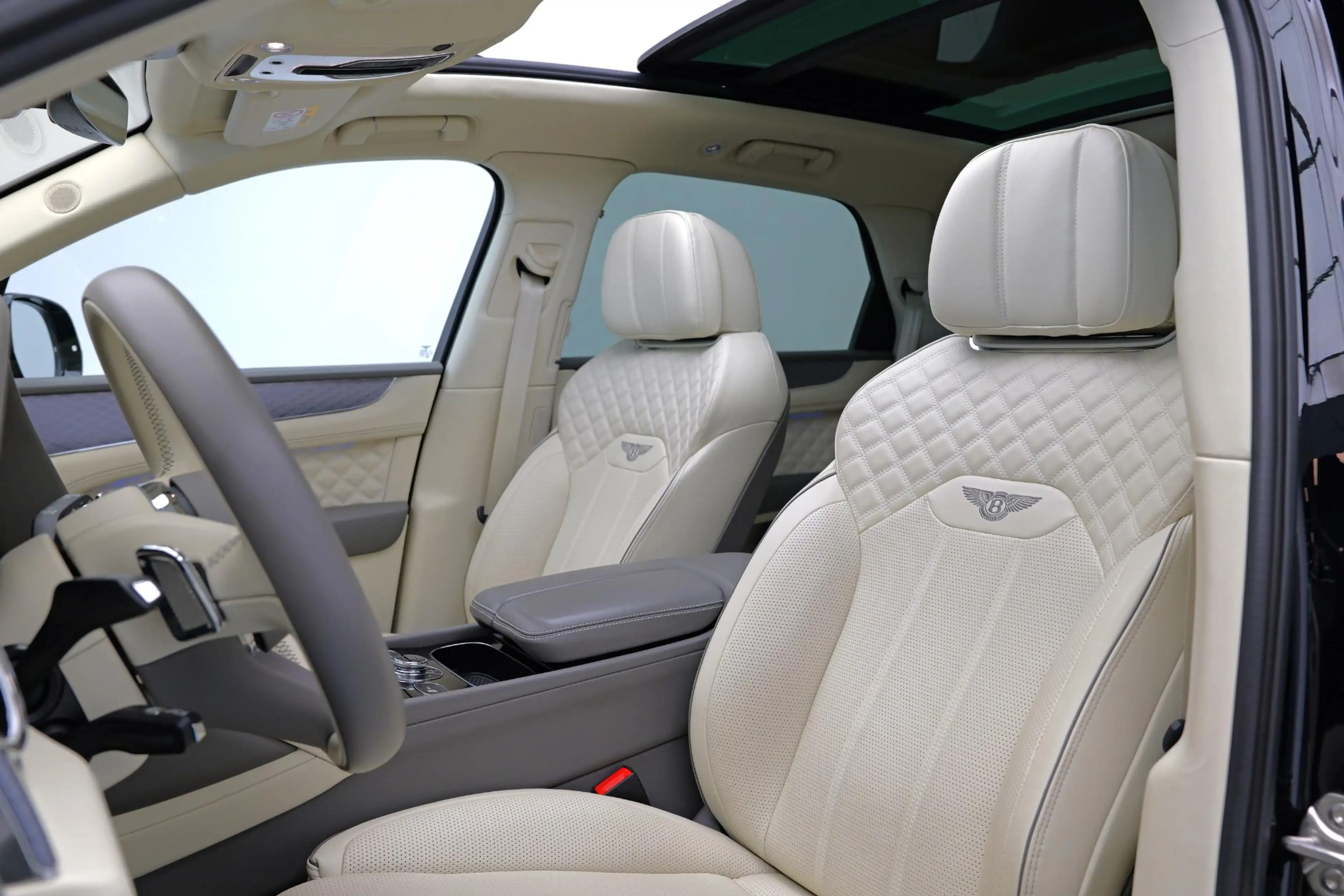 Bentley Bentayga 3.0 V6 Hybrid |Naim|Panorama|Carbon|BTW| — photo 8