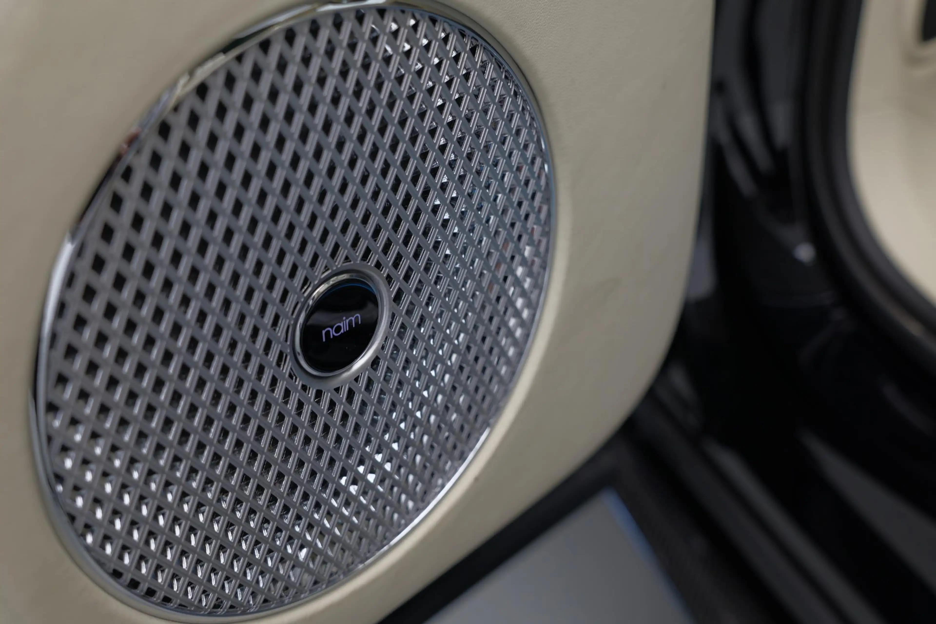 Bentley Bentayga 3.0 V6 Hybrid |Naim|Panorama|Carbon|BTW| — photo 30