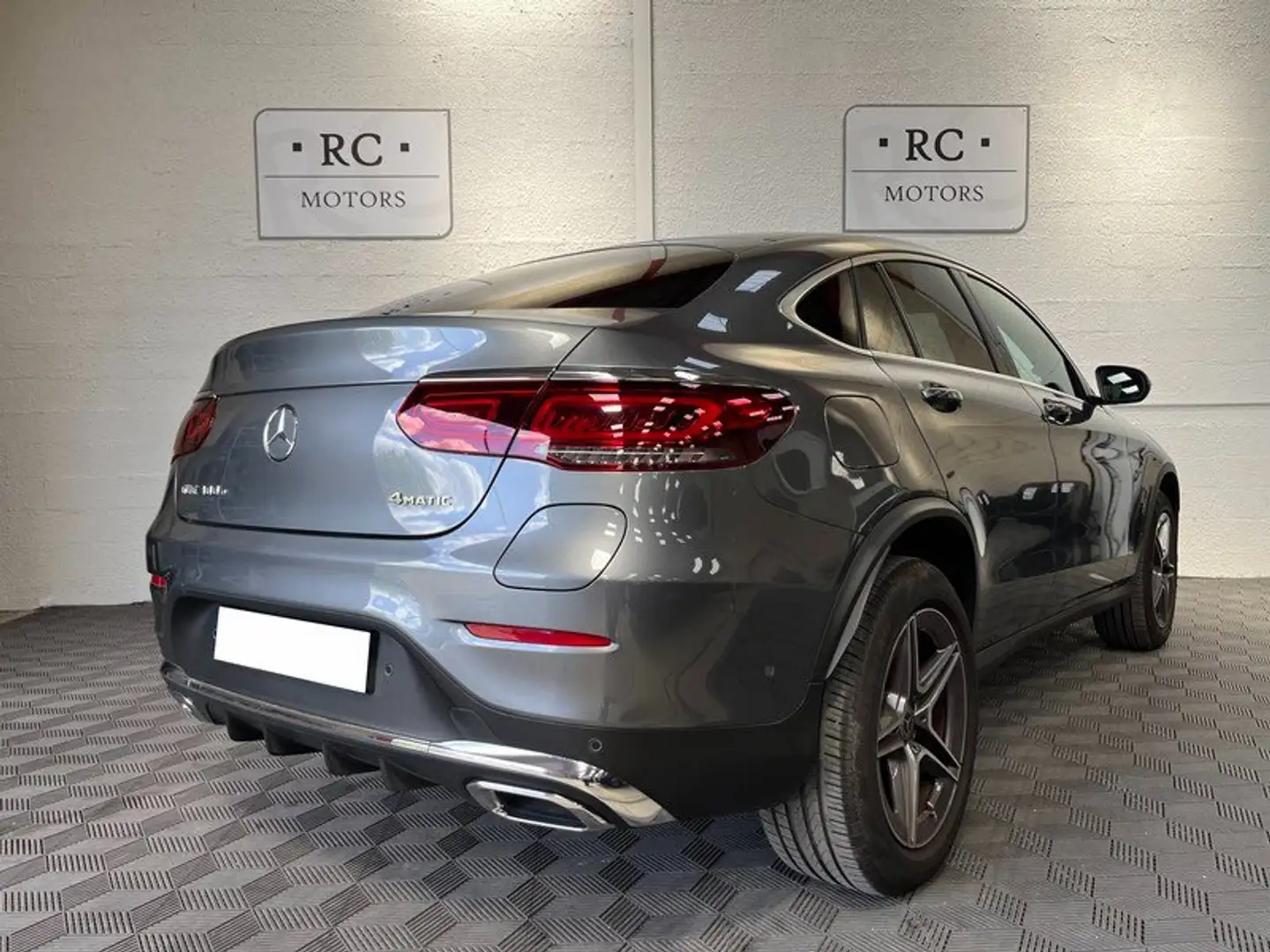 Mercedes-Benz GLC 300 e AMG Line *Cam *FullLED *MBUX *JA19 *1°Main FR Gris - 2