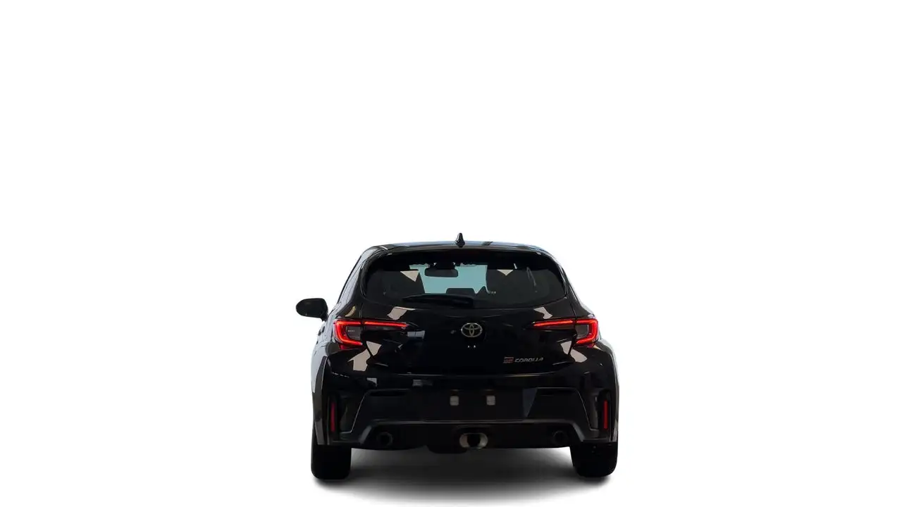 Toyota GR Corolla снимка Toyota GR Corolla
