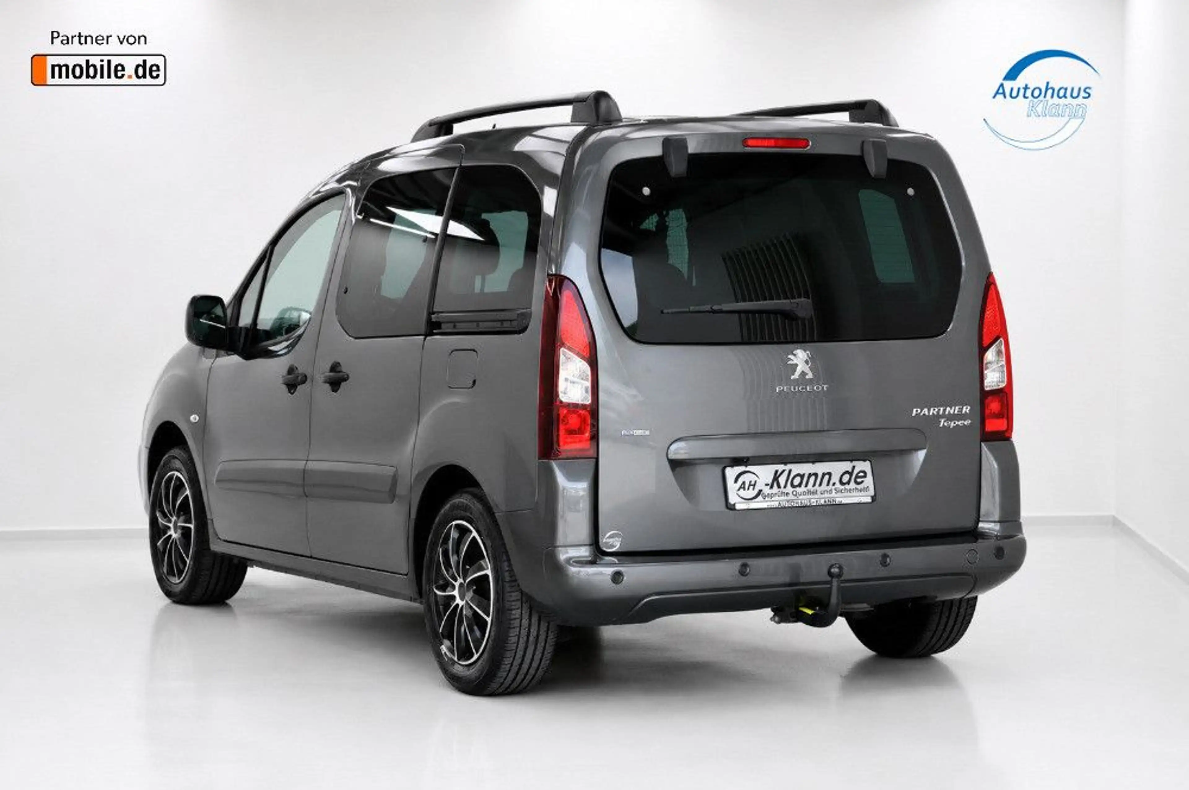 Peugeot Partner Tepee 1.2 PT 110PS Pano NAVI 1Hand — photo 6
