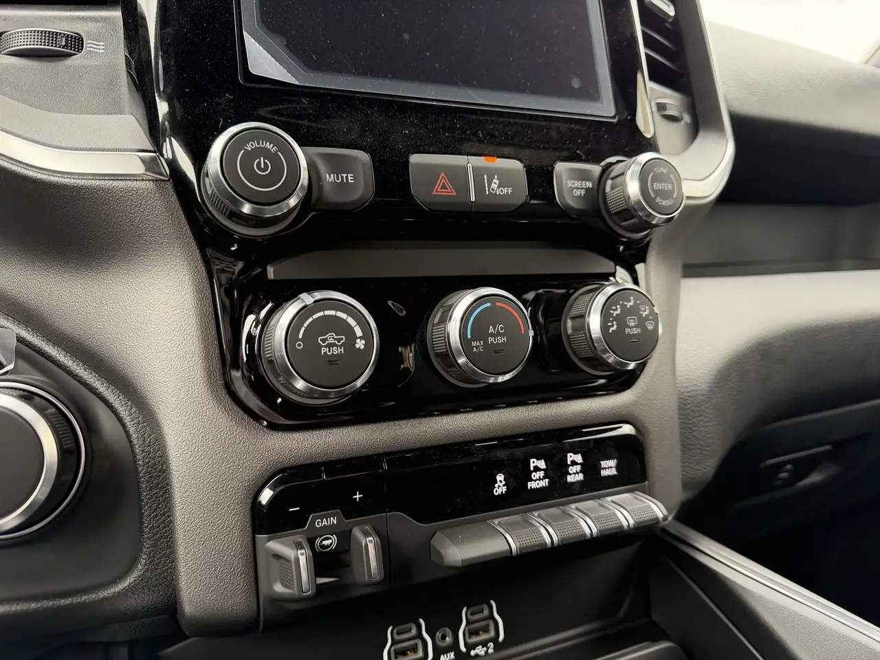 RAM 1500 photo RAM 1500