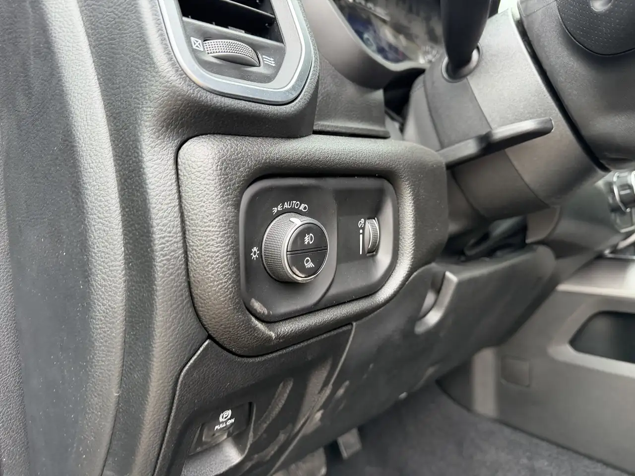 RAM 1500 photo RAM 1500