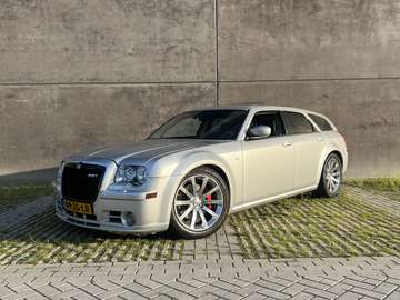 6.1 V8 HEMI SRT-8