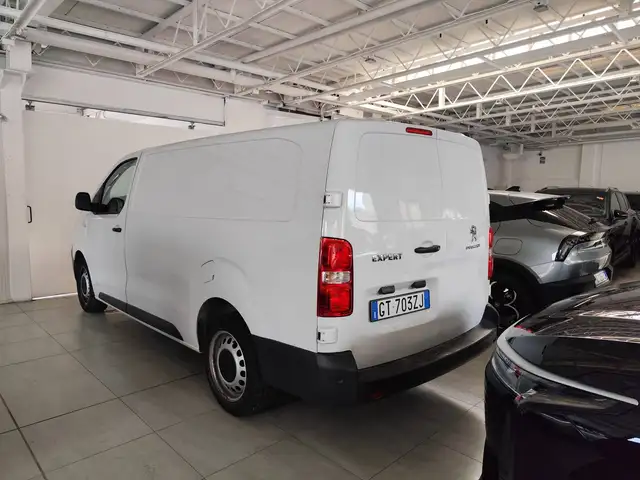 Peugeot Expert view 2