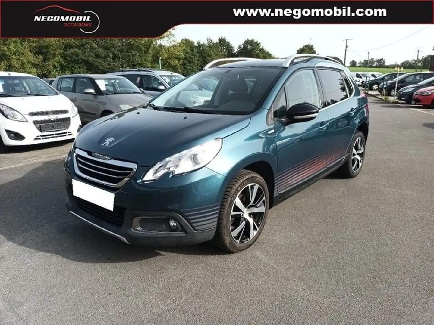Peugeot 2008 1.6 BLUEHDI 100CH URBAN CROSS Bleu - 1