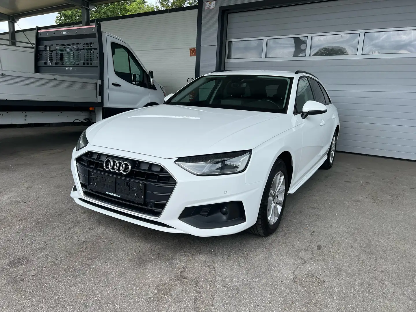 Audi A4 Avant 35 TDI S-tronic LED/NAVI/ASSISTENTEN/PARKTR. Weiß - 2