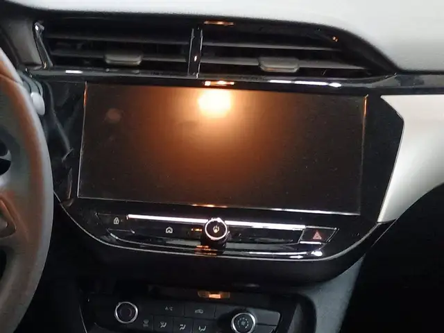 Opel Corsa view 9