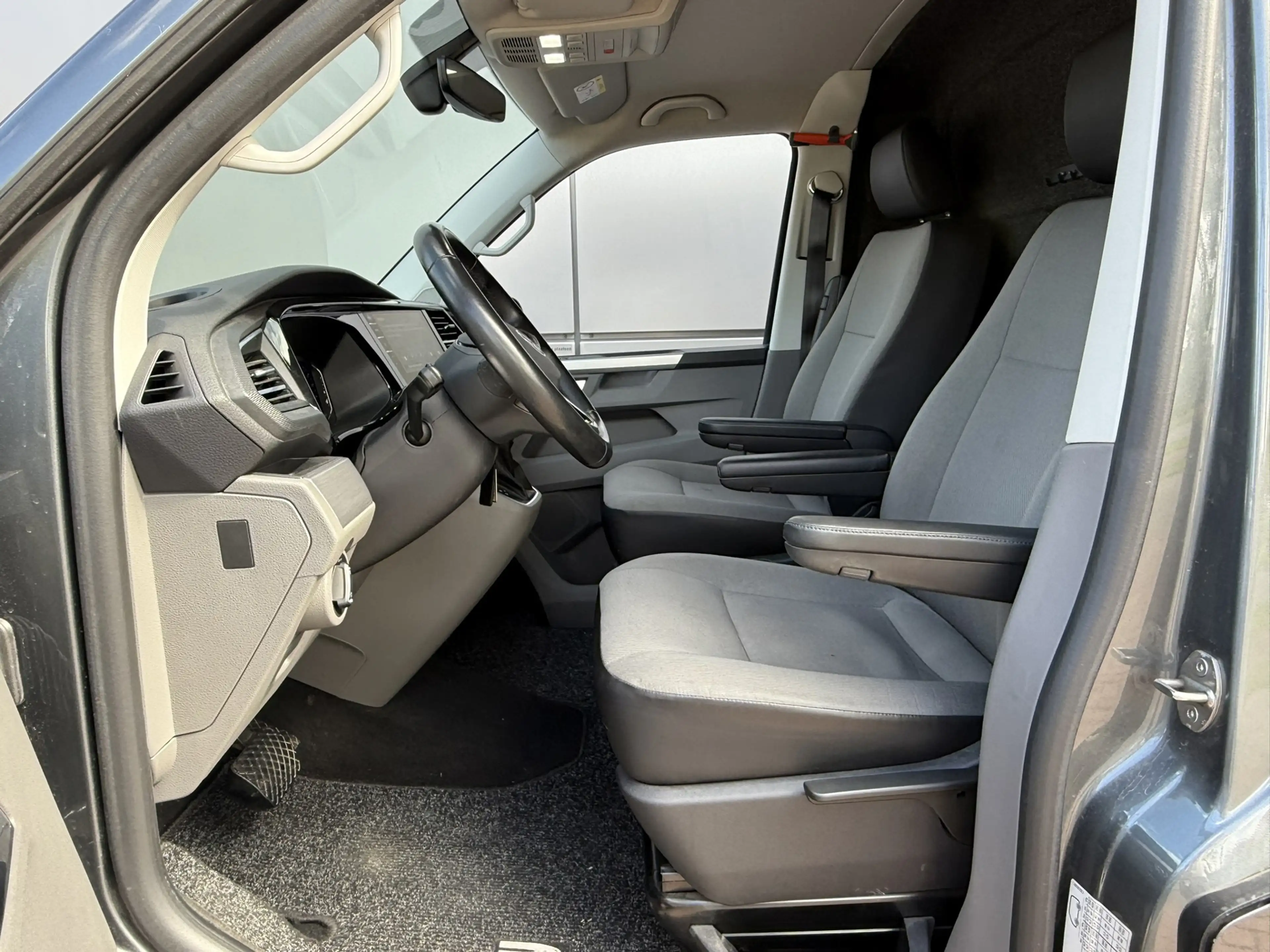 Volkswagen Transporter 2.0 TDI 150 PK L1H1 28 Bulli 2 x Schuifdeur — photo 8