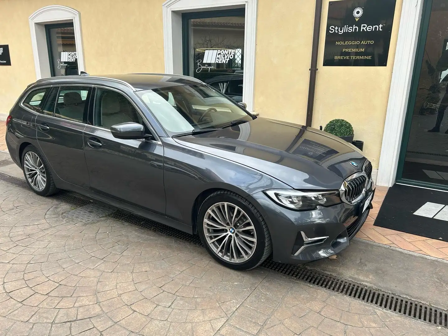 BMW 318 Serie 3 G21 2019 Touring 318d Touring Luxury auto - 2