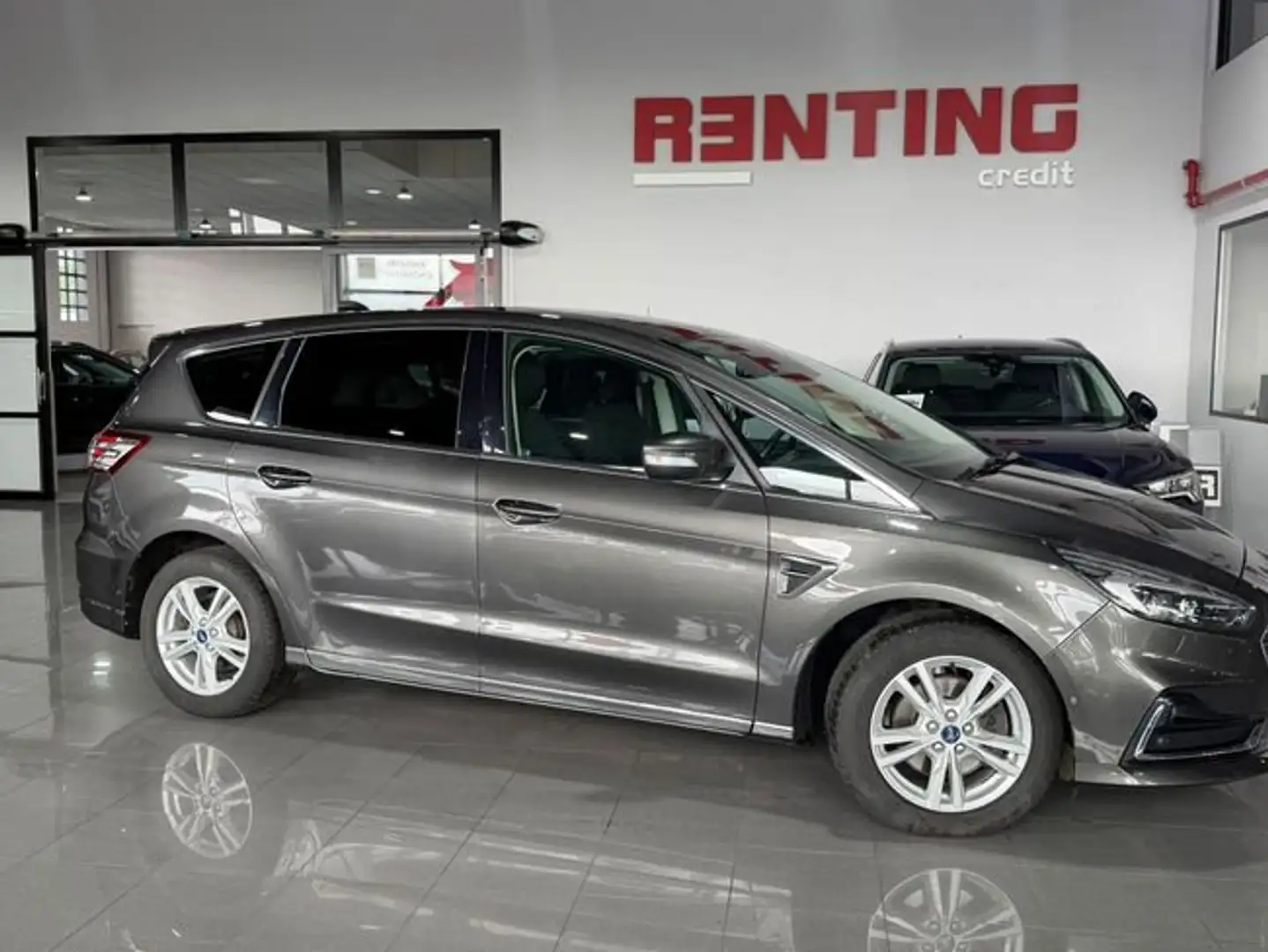 Ford S-Max 2.0TDCi Panther Titanium Powershift 150 Gris - 2