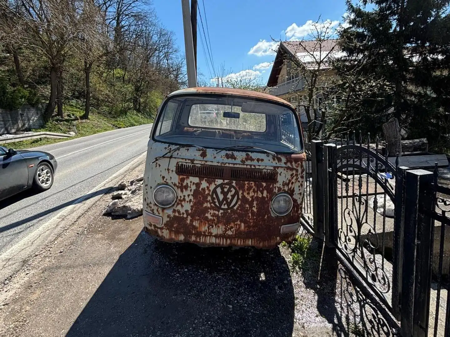 Volkswagen T2 Grau - 2