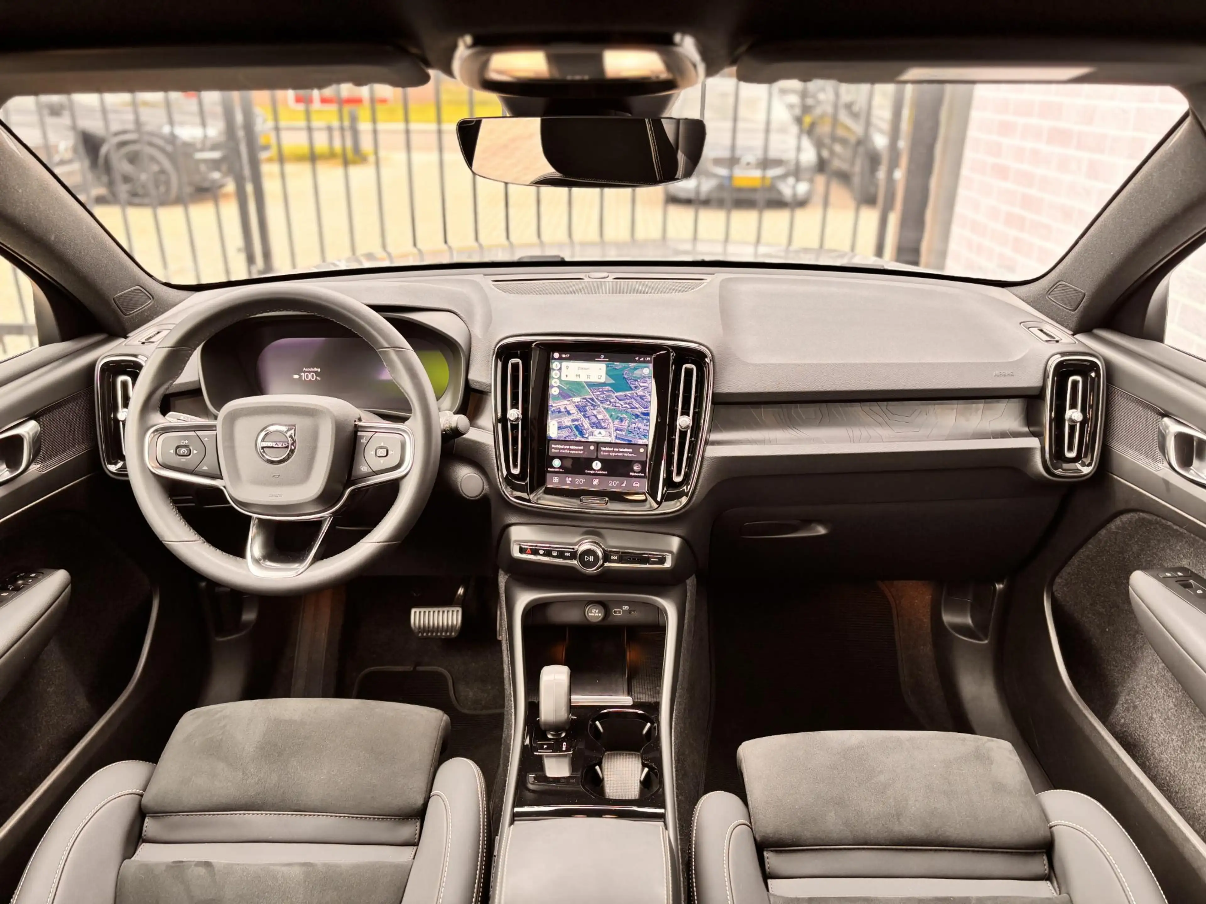 Volvo C40 Single Motor Extended Range Plus 82 kWh | C40 / EC — photo 10