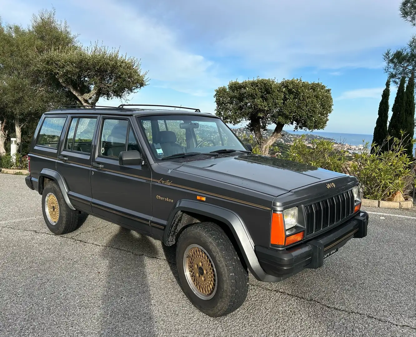Jeep Cherokee Limited 4.0 V6 A - 1