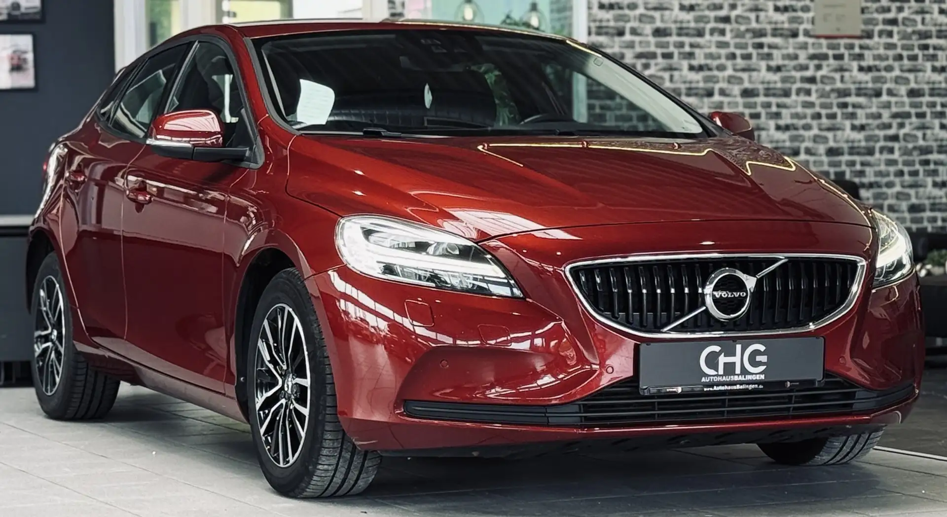 Volvo V40 Momentum |Standheizung|Sitzheizung|LED|Sound| Rot - 1