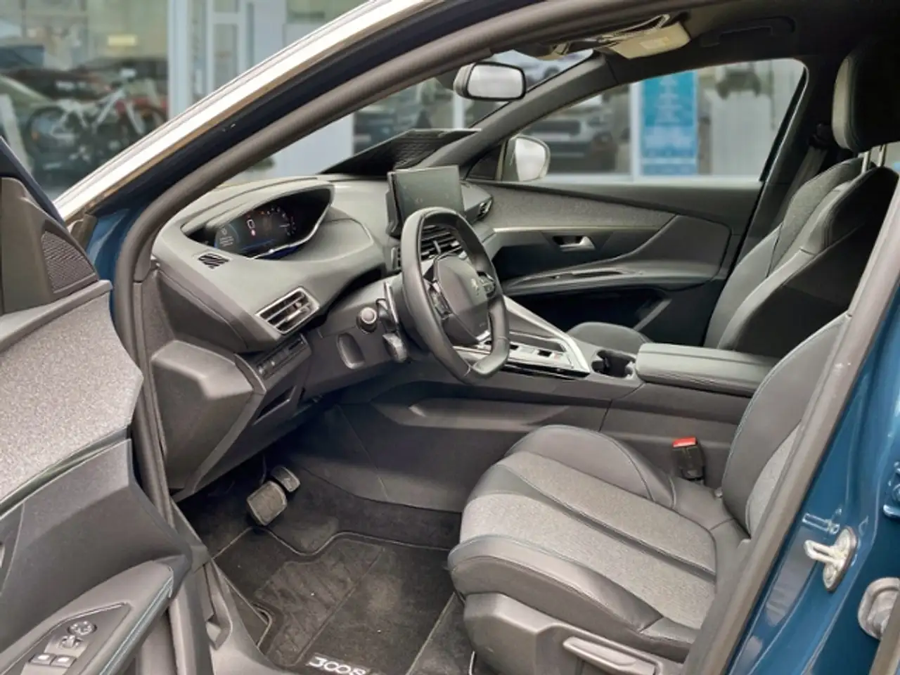 Peugeot 3008 PureTech EAT8 Allure Pack, миниатюра 9