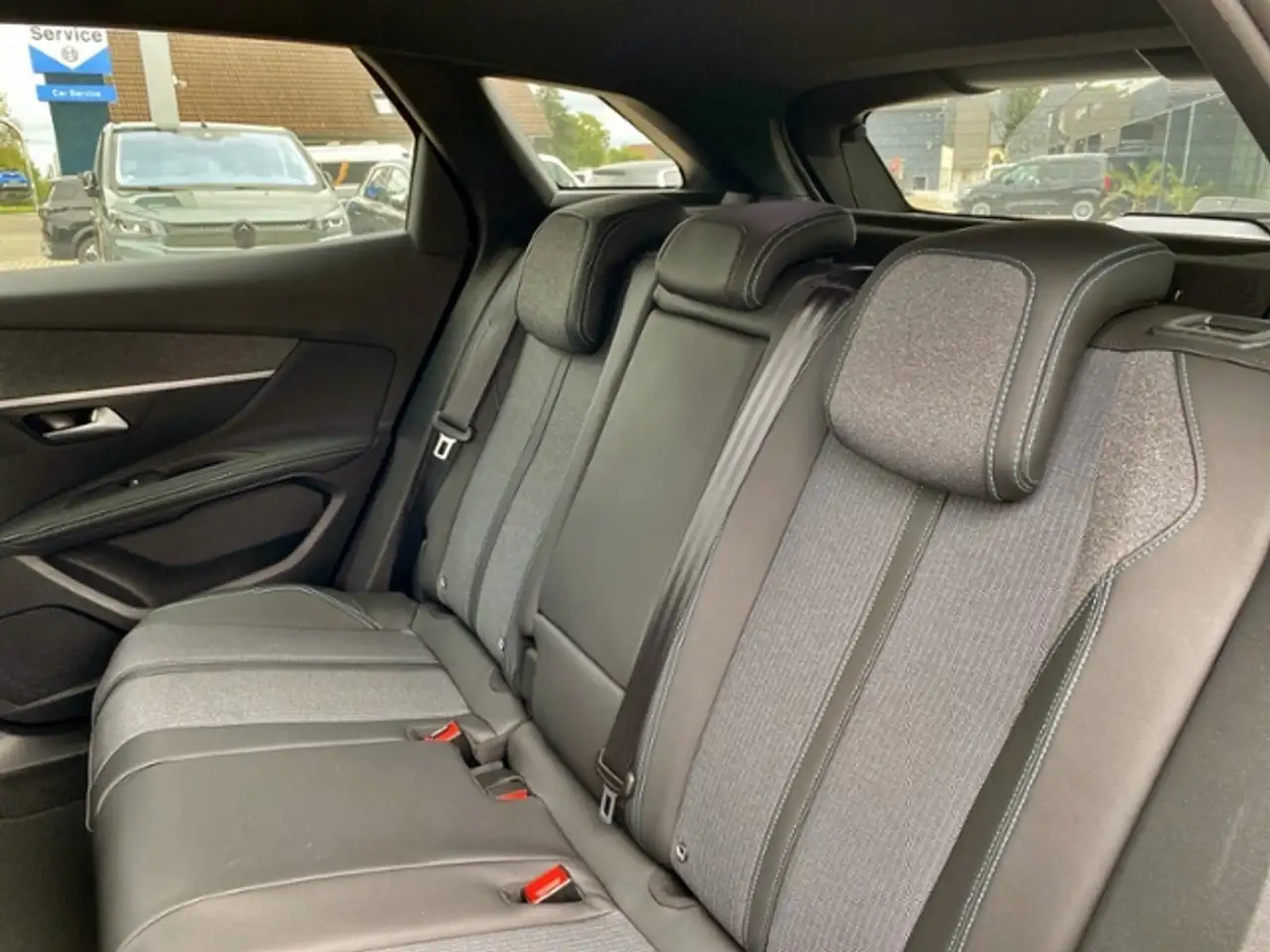 Peugeot 3008 PureTech EAT8 Allure Pack, миниатюра 11