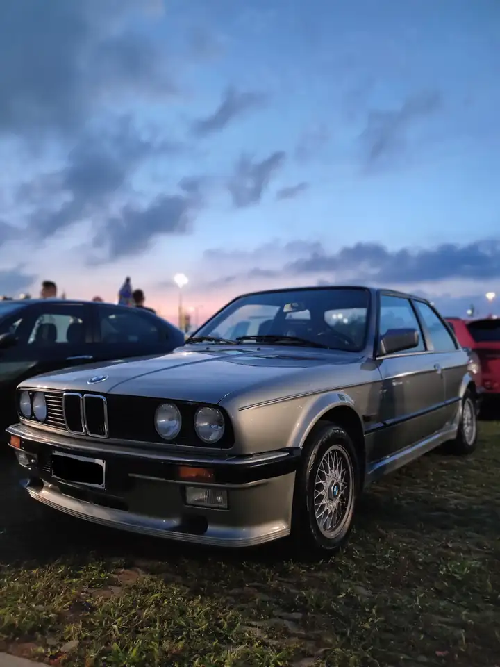 BMW 320i, foto 9