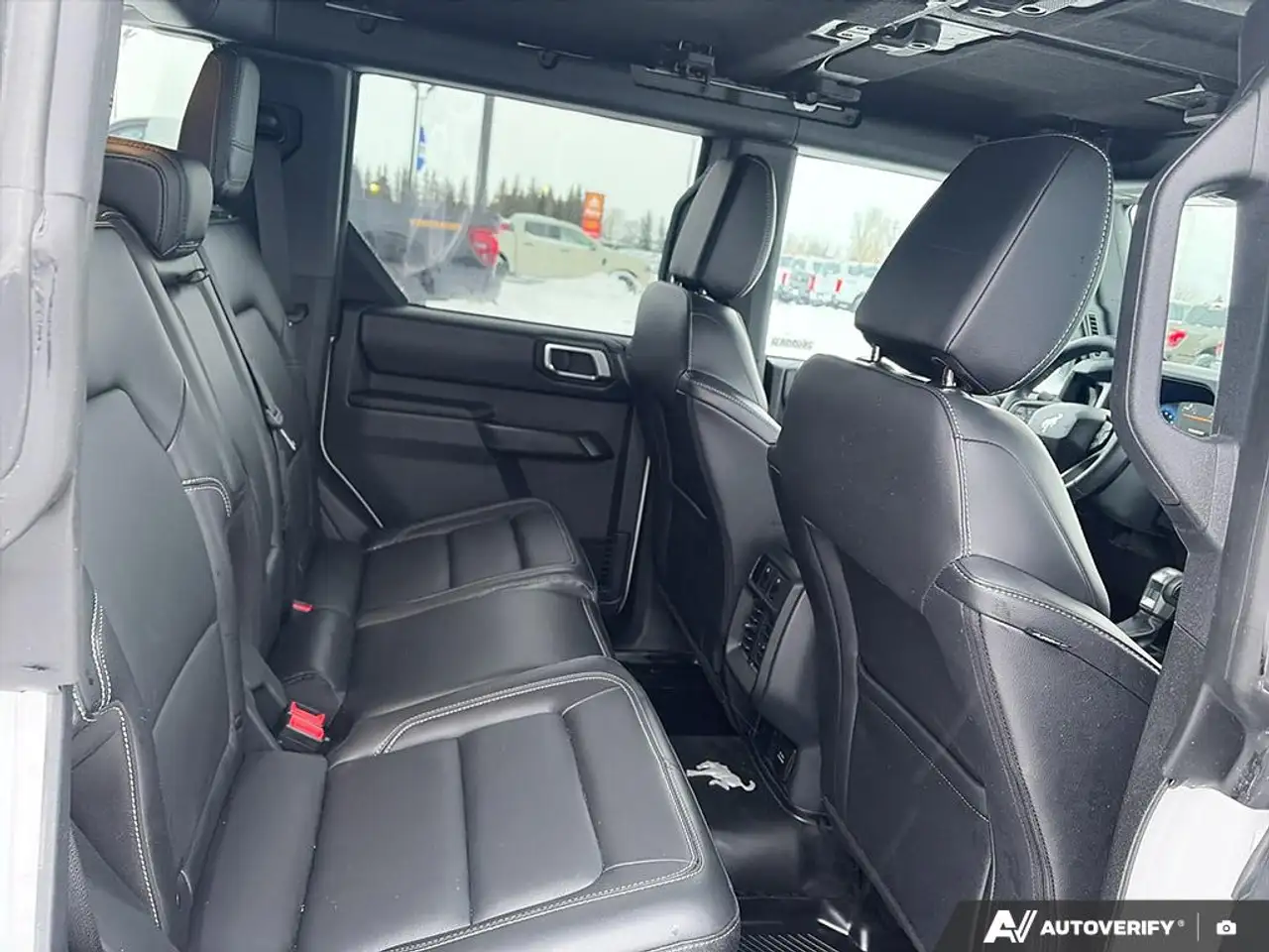 Ford Bronco снимка Ford Bronco