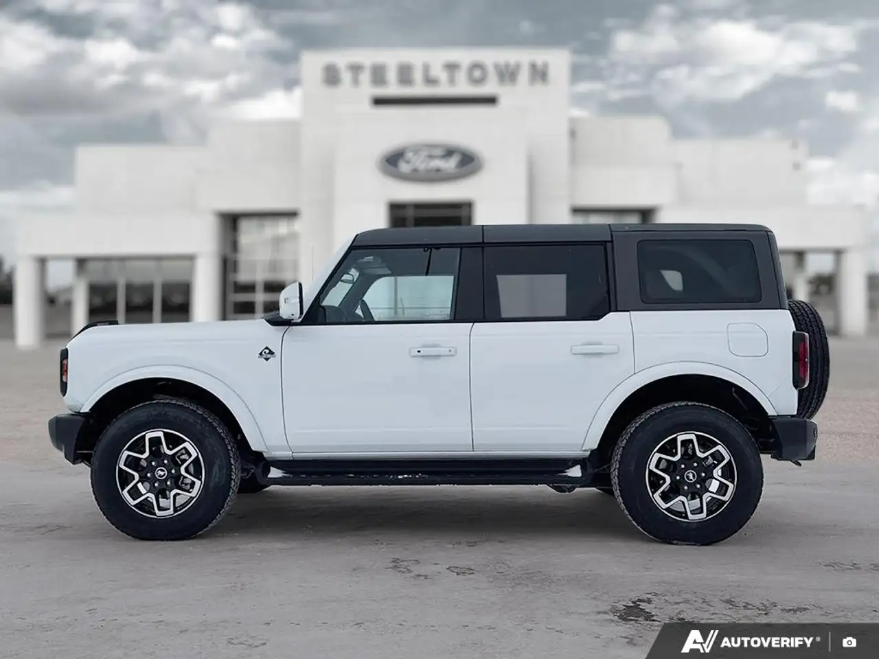 Ford Bronco снимка Ford Bronco