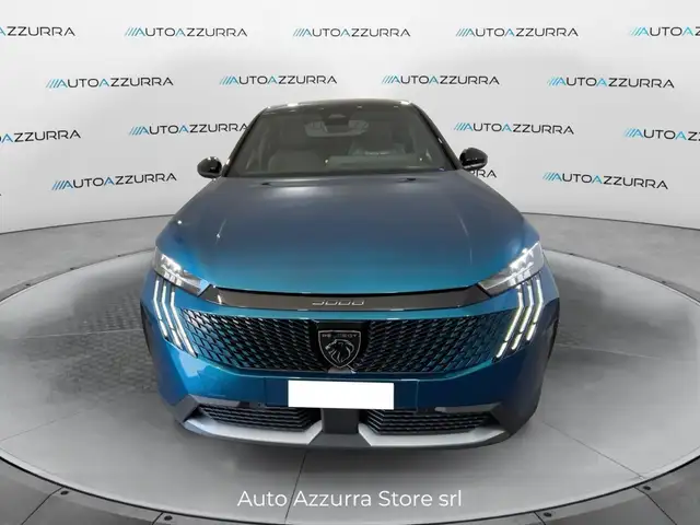 Peugeot 3008 view 2