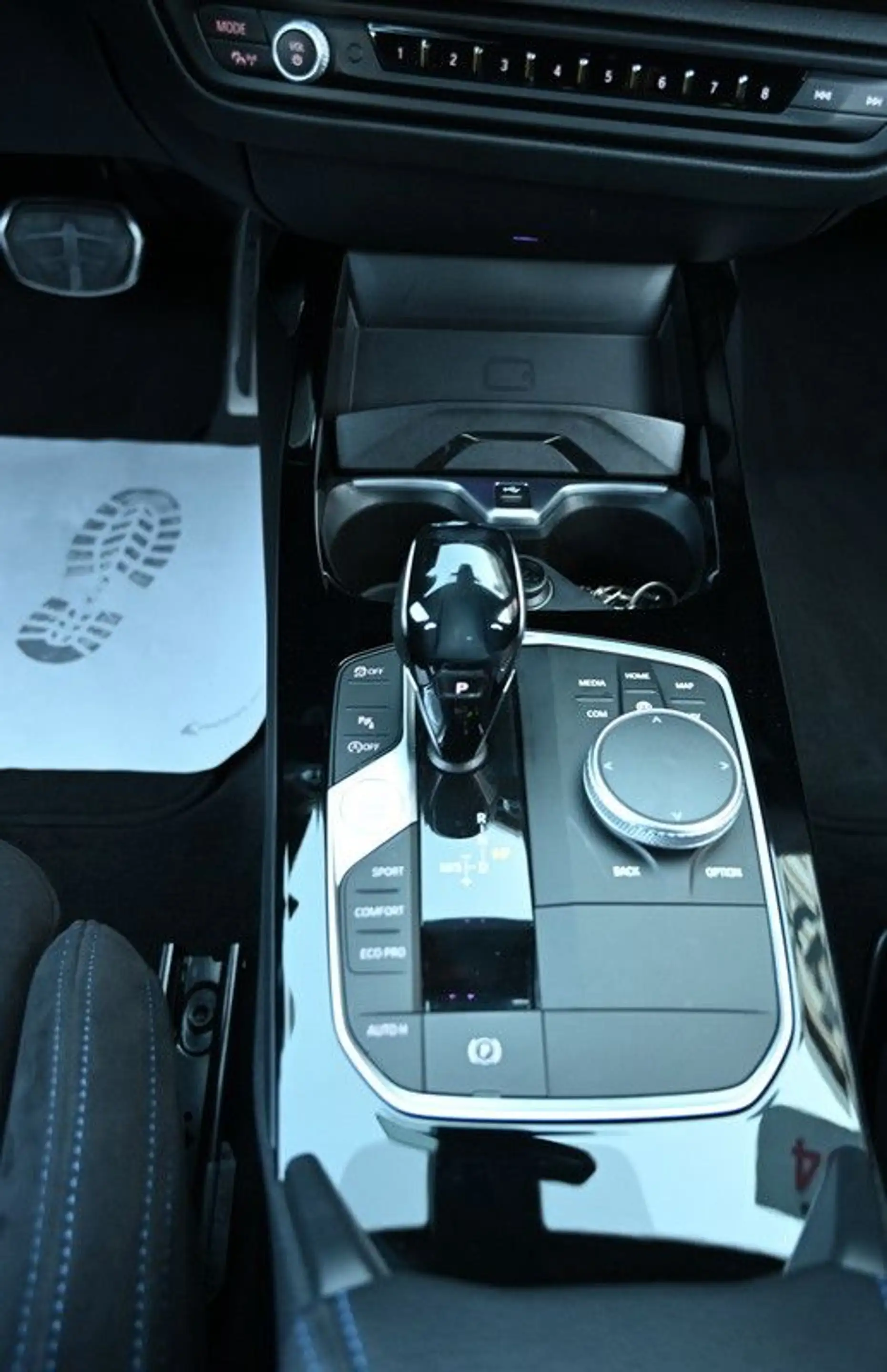 BMW 135 i xDrive Navi DAB PDC LED CarPlay Alcantara — photo 11