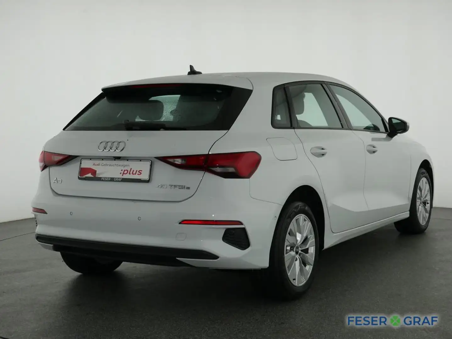 Audi A3 40 TFSI e Navi,Kamera,Sitzhzg Weiß - 2