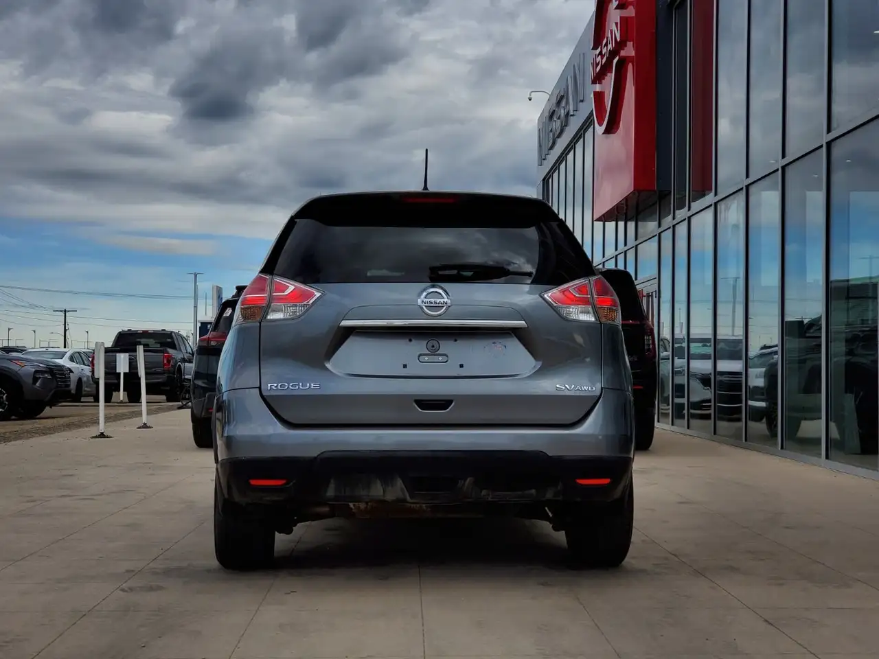 Nissan Rogue снимка Nissan Rogue