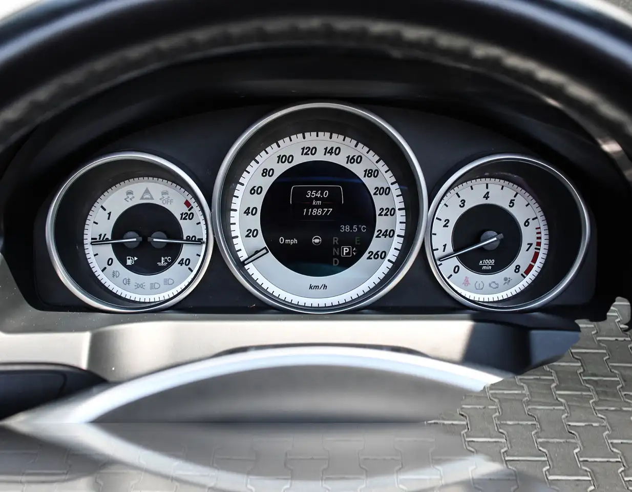 Mercedes-Benz E-Class fotografie Mercedes-Benz E-Class