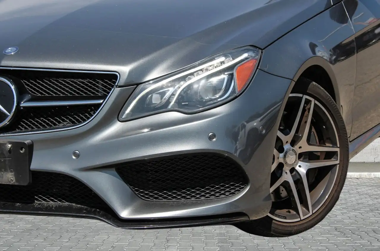 Mercedes-Benz E-Class fotografie Mercedes-Benz E-Class