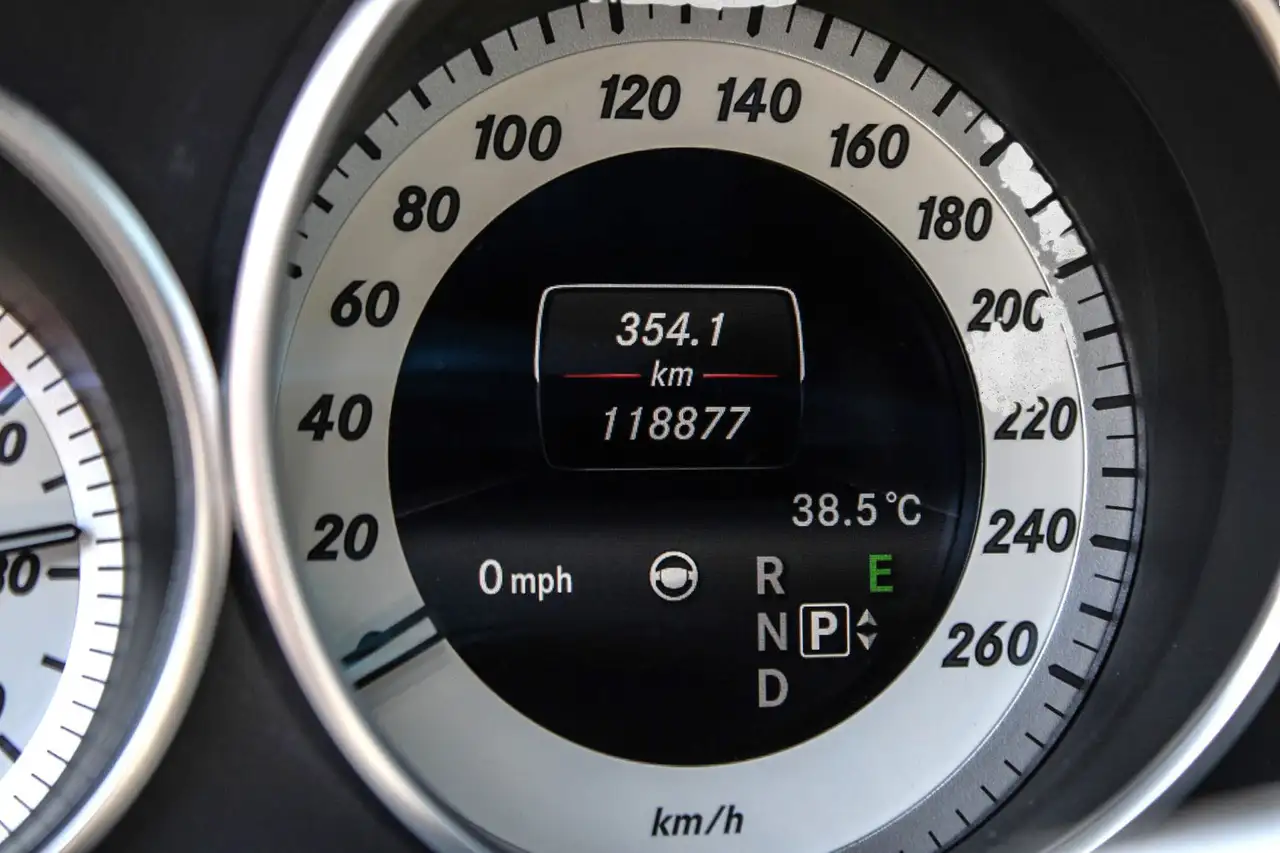 Mercedes-Benz E-Class fotografie Mercedes-Benz E-Class