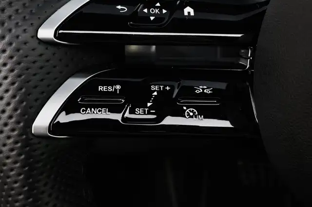 Mercedes-Benz 300 view 14