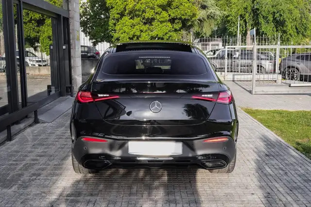 Mercedes-Benz 300 view 7