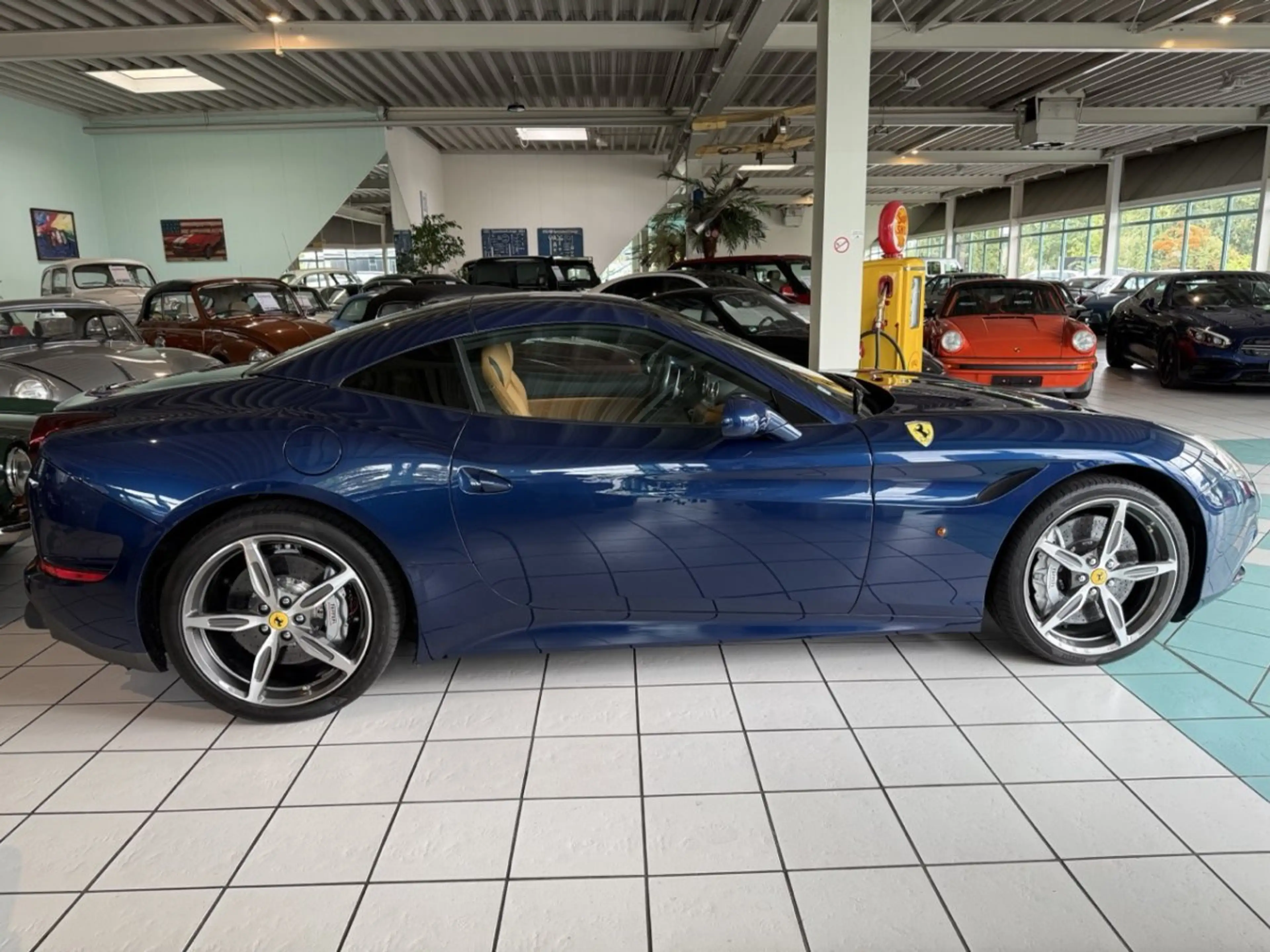 Ferrari California T Handling-Speciale — photo 4